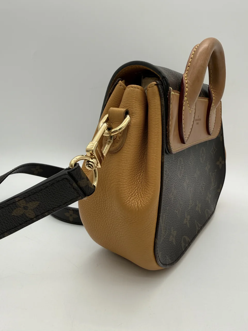 LV MONOGRAM EDEN view 5