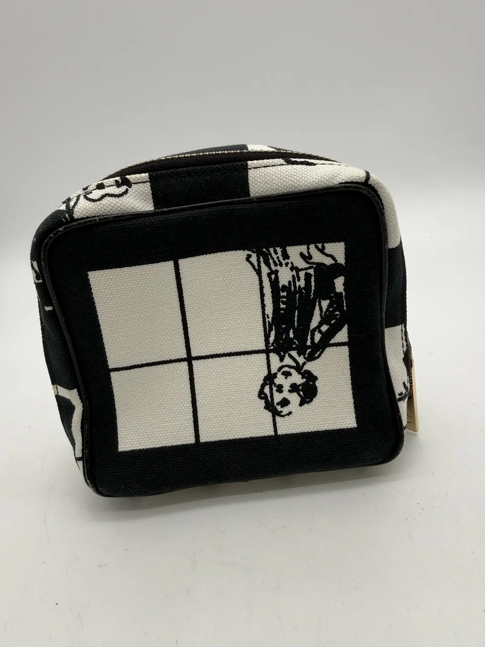 CHANEL VANITY POUCH