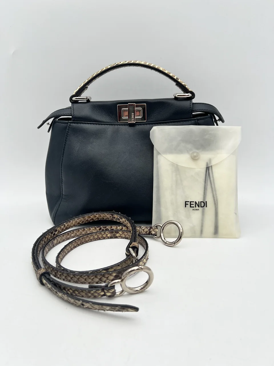 FENDI PEEK-A-BOO MINI (BLACK)