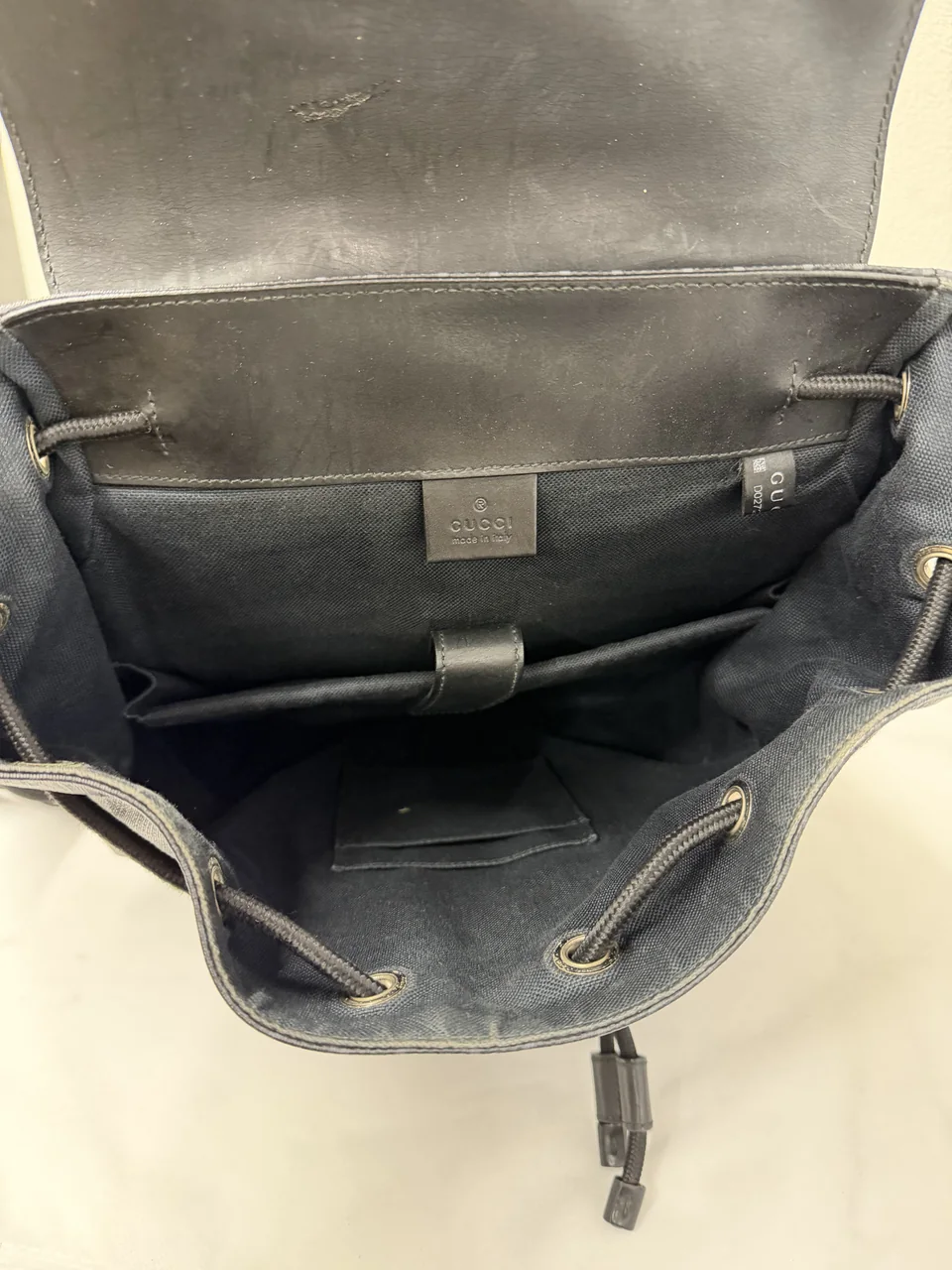 GUCCI BACKPACK view 2
