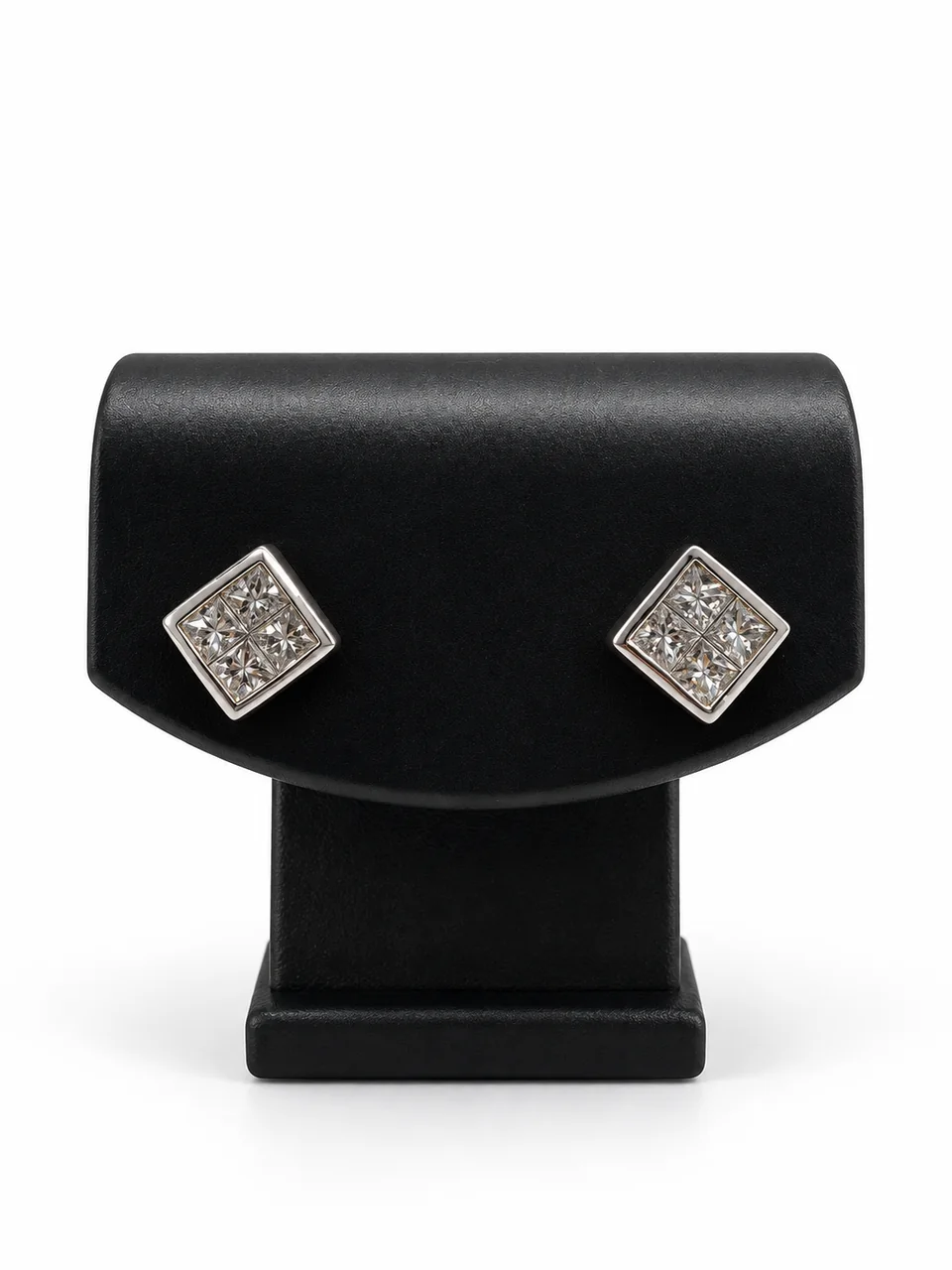PT850 DIAMOND EARRINGS FD0.31CT*2 3.1G