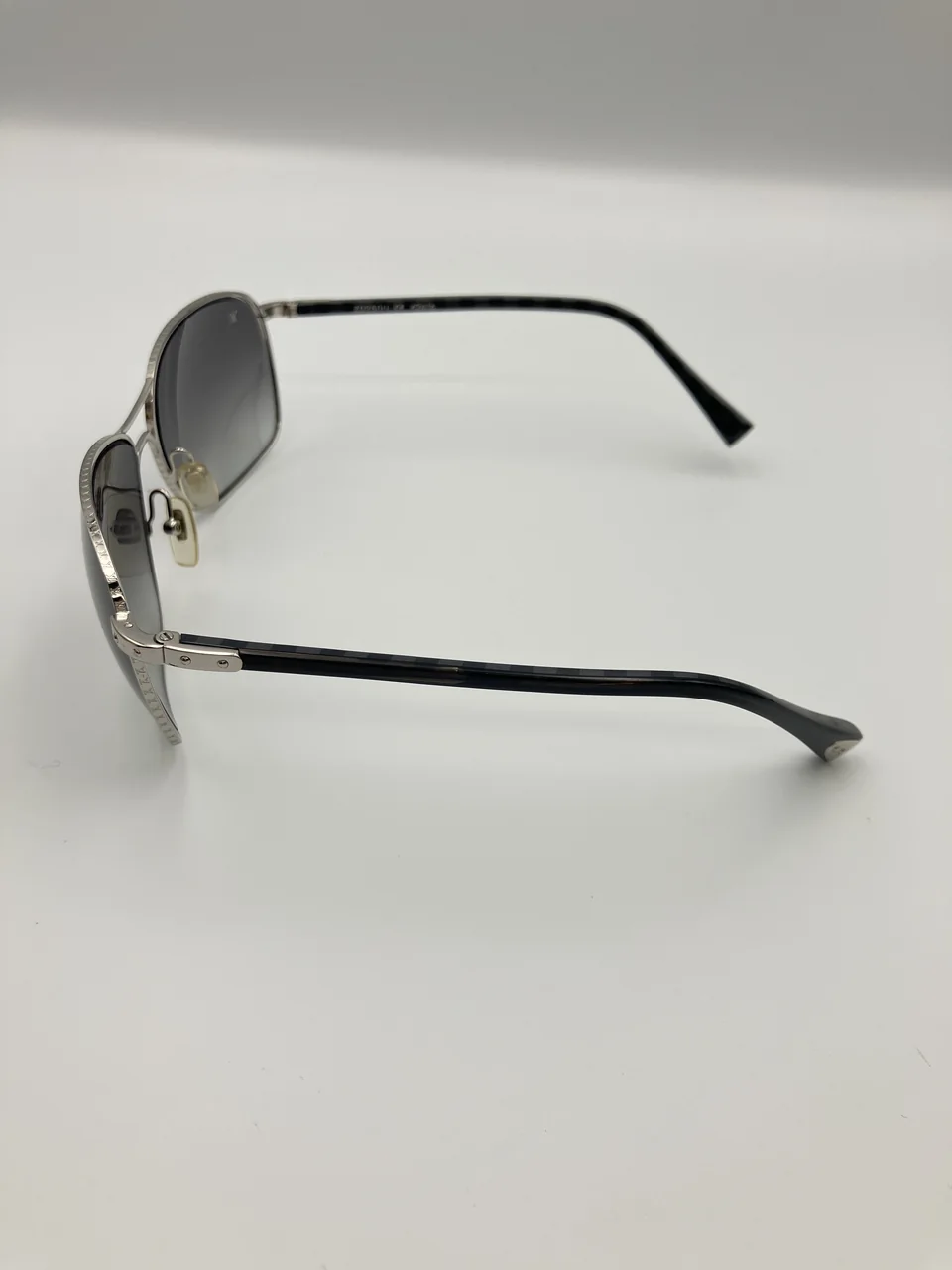 LV CONSPIRATION GM view 6