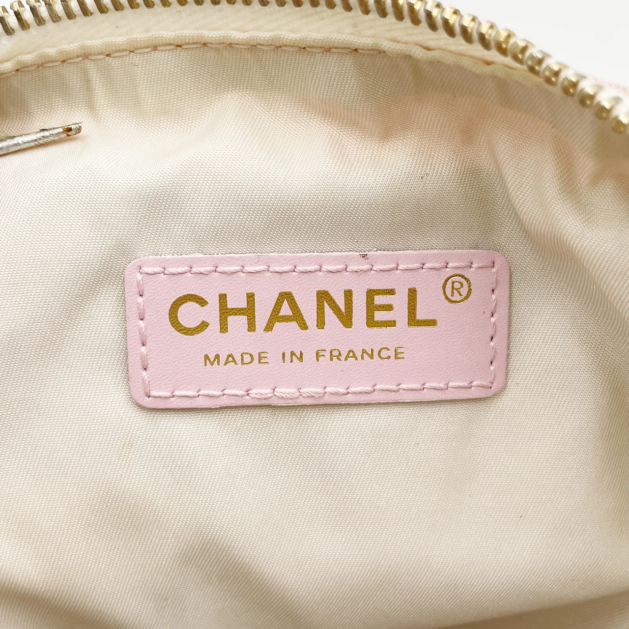 CHANEL NEW TRAVEL LINE SHOULDER BAG (8 SERIAL CODE) view 10
