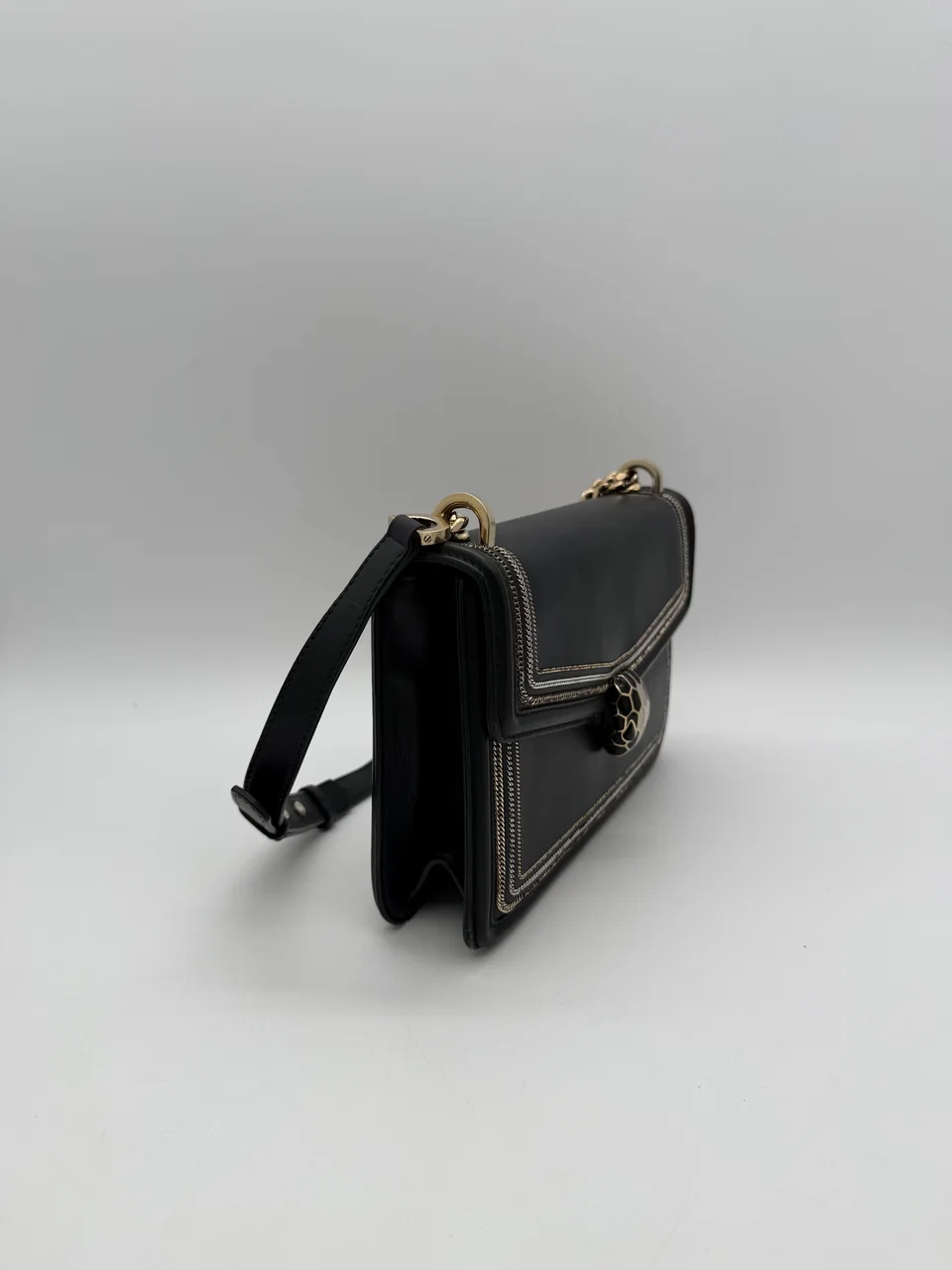 BVLGARI SERPENTI CHAIN SHOULDER BAG (BLACK) view 5