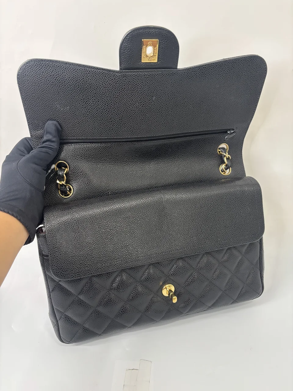 CHANEL CAVIAR DECA MATELASSE 30 (19 SERIAL CODE) view 7