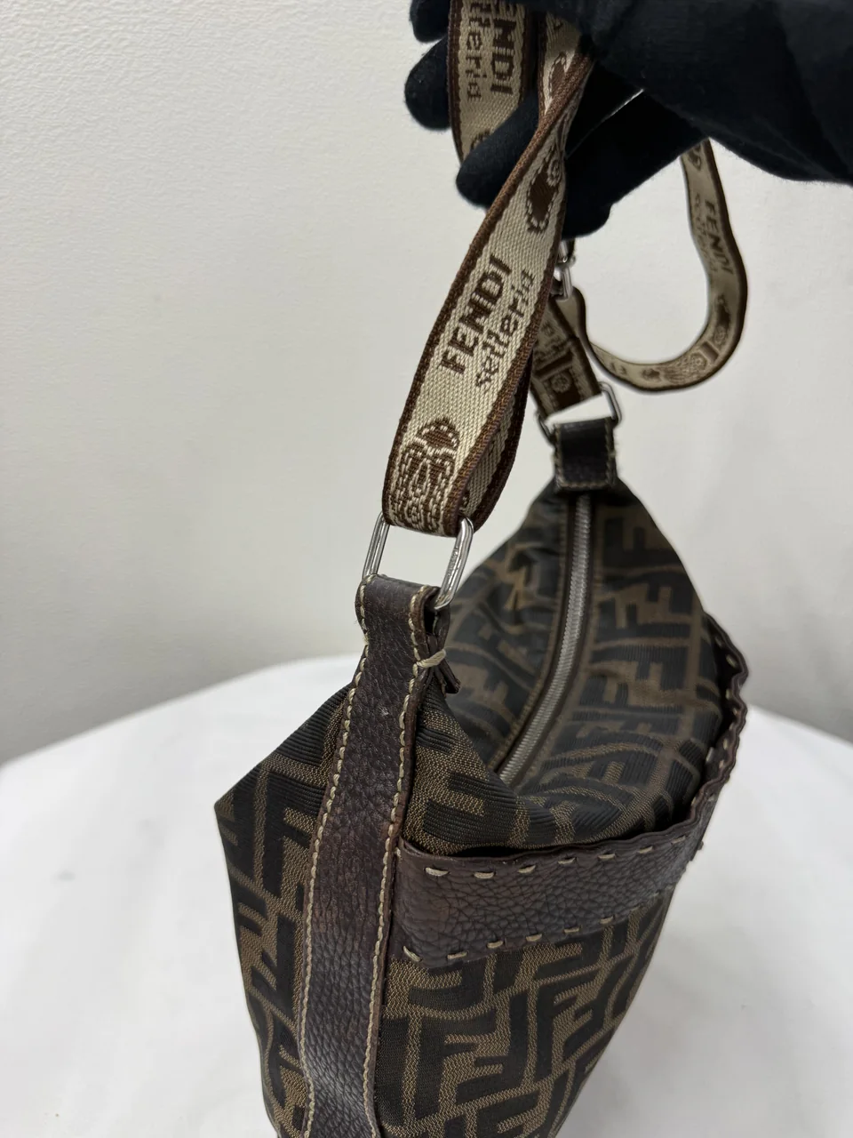 FENDI SHOULDER BAG view 3