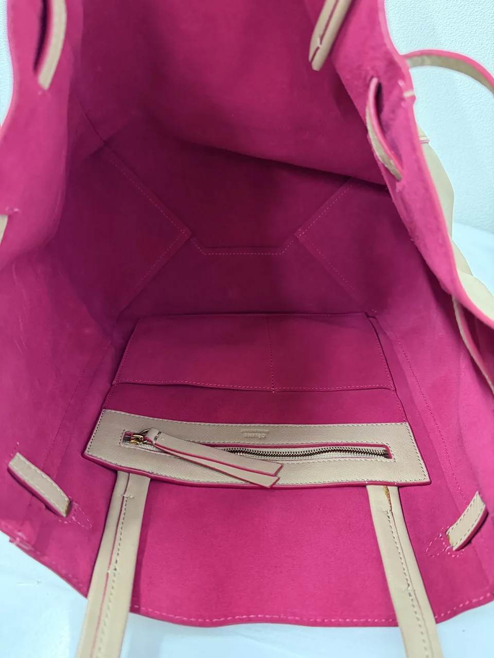 CELINE TOTE hover