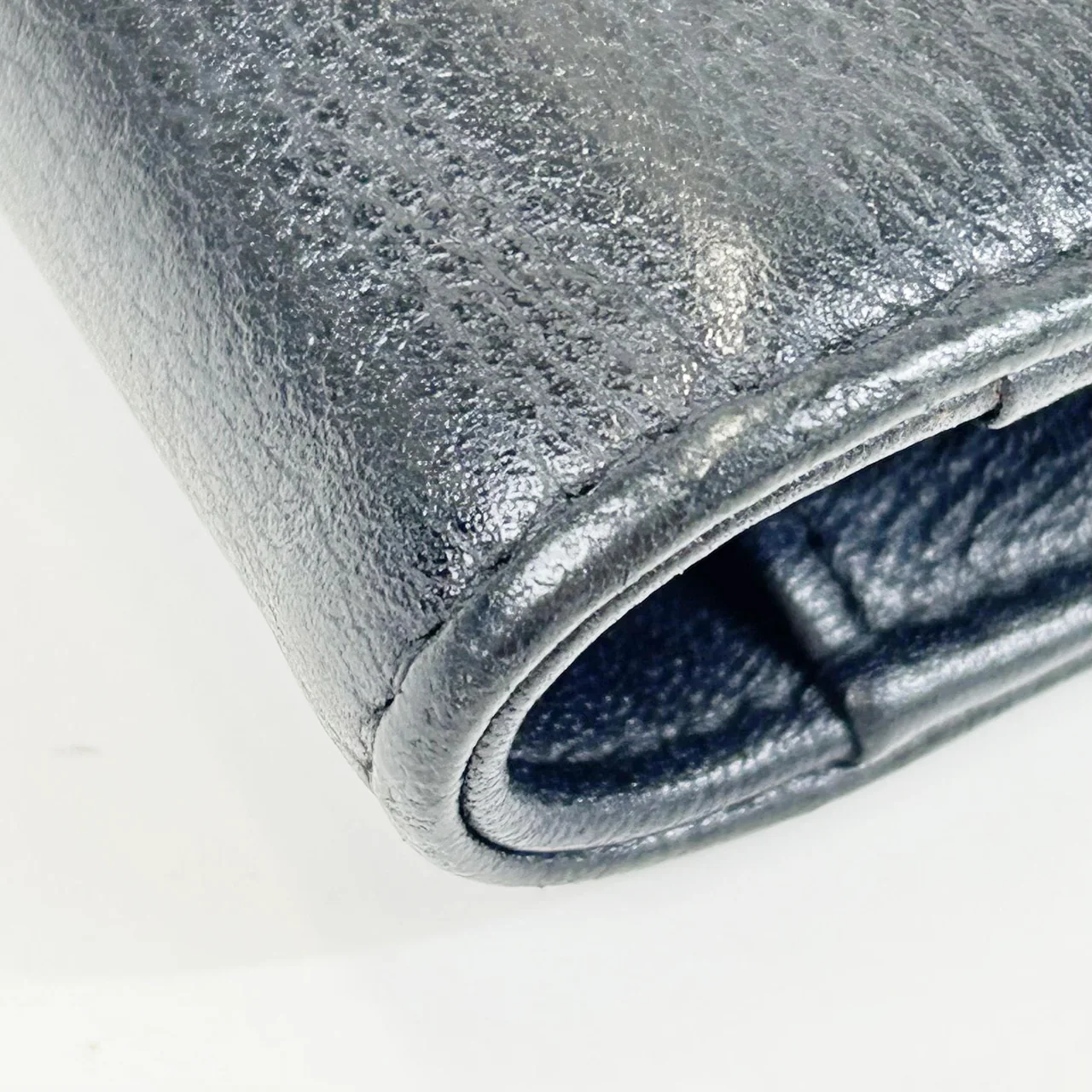 CHANEL CAVIAR BIFOLD WALLET view 3