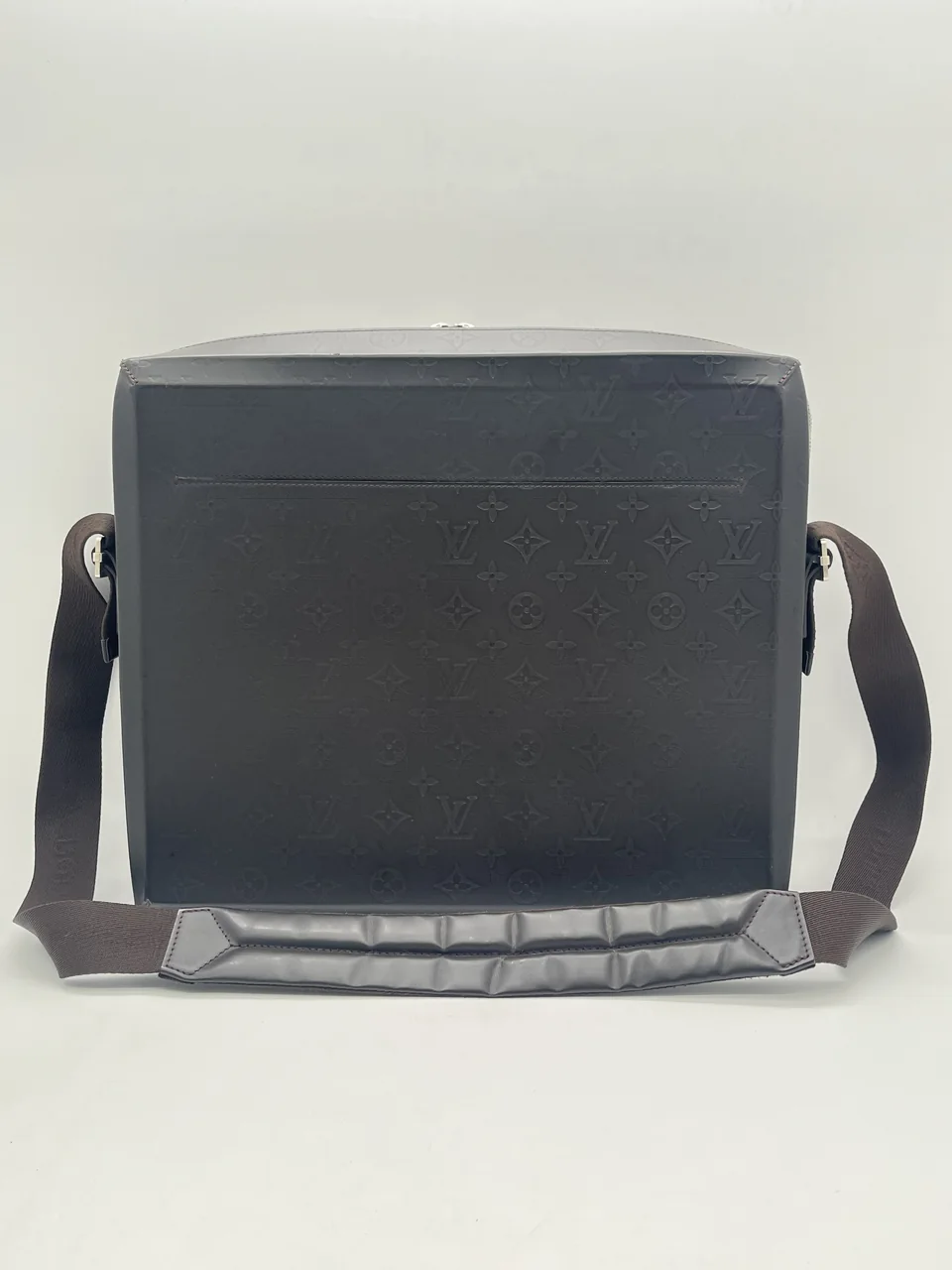 LV GLASSE STEVE hover