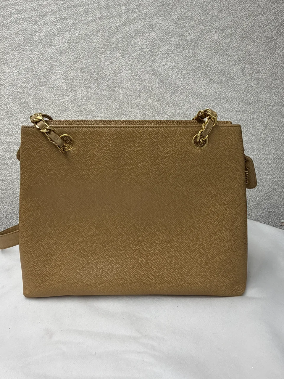 CHANEL TOTE view 7