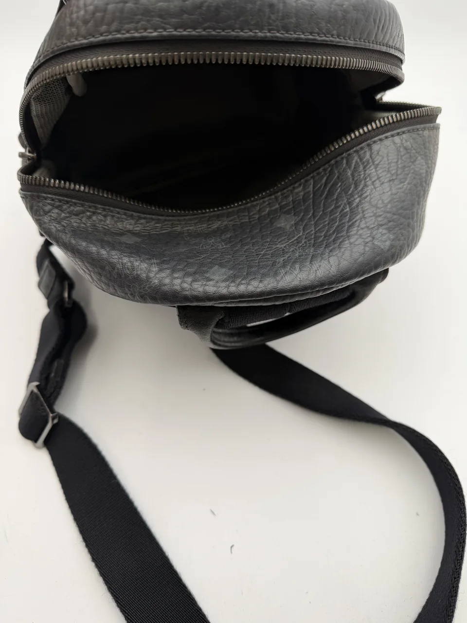 MCM VICETOS BACKPACK (BLACK) view 4