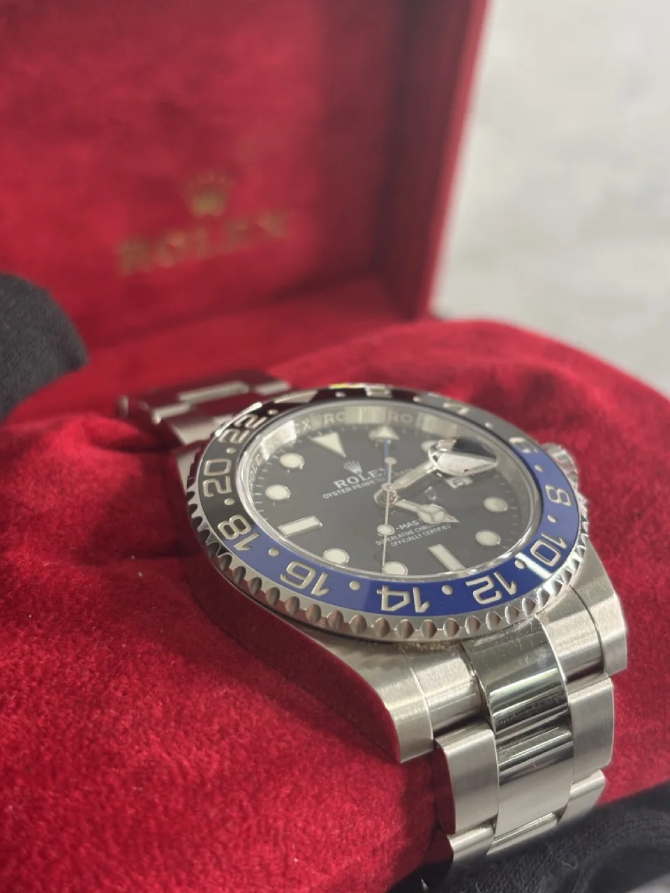 ROLEX GMT MASTER II BLACK DIAL OYSTER BRACELET (201/808/08) NEW PARALLEL (116710BLNR 5XF90307) view 6