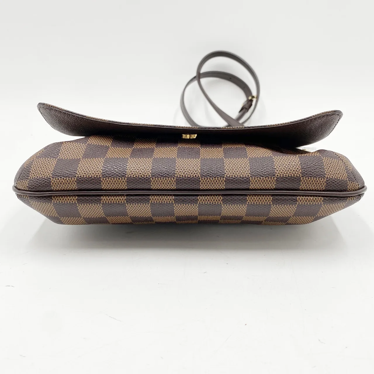 LV DAMIER MUSETTE SALSA LONG view 11