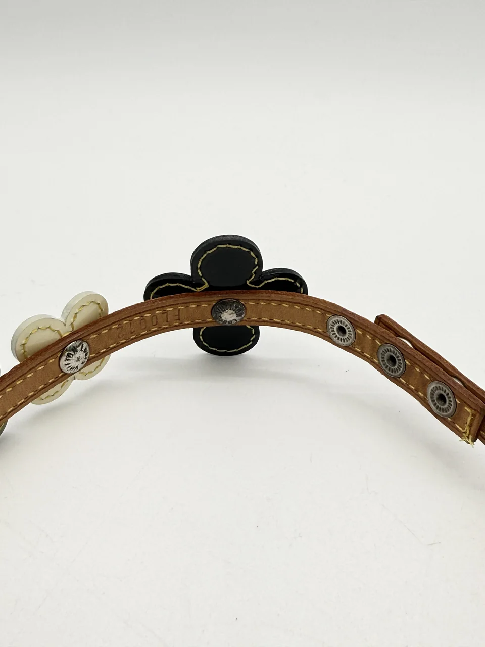 LOUIS VUITTON MONOGRAM VERNIS FLEUR WRAP BRACELET/CHOKER view 5