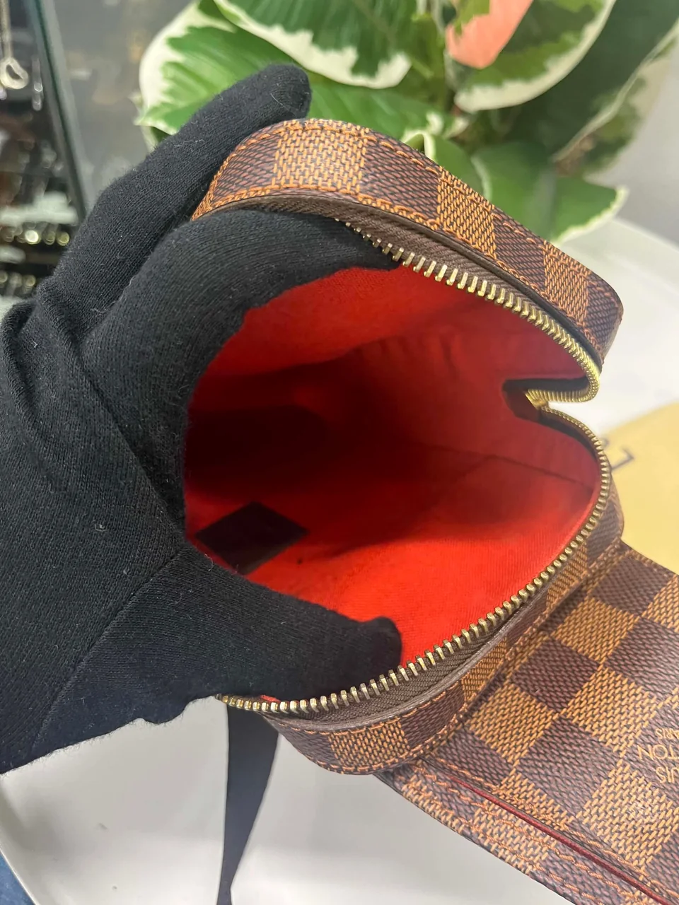 LV DAMIER GERONIMOS view 12