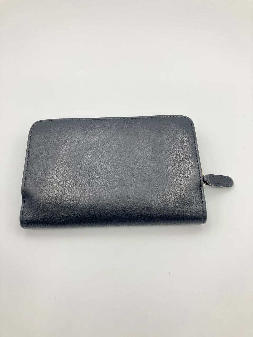 CHANEL CAMELLIA BIFOLD WALLET (16 SERIAL CODE) hover