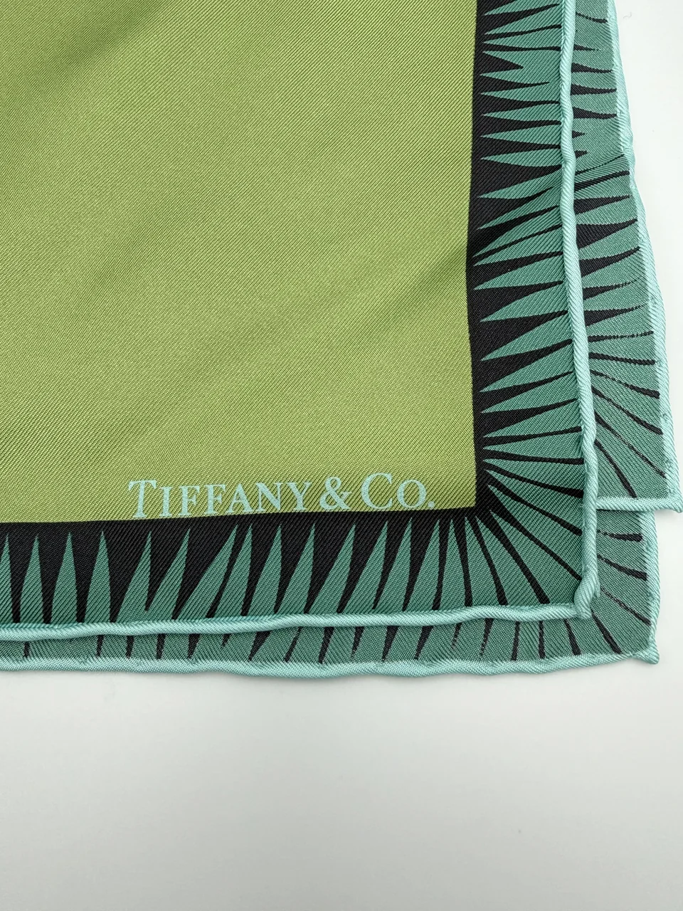 TIFFANY&CO. SCARF view 5