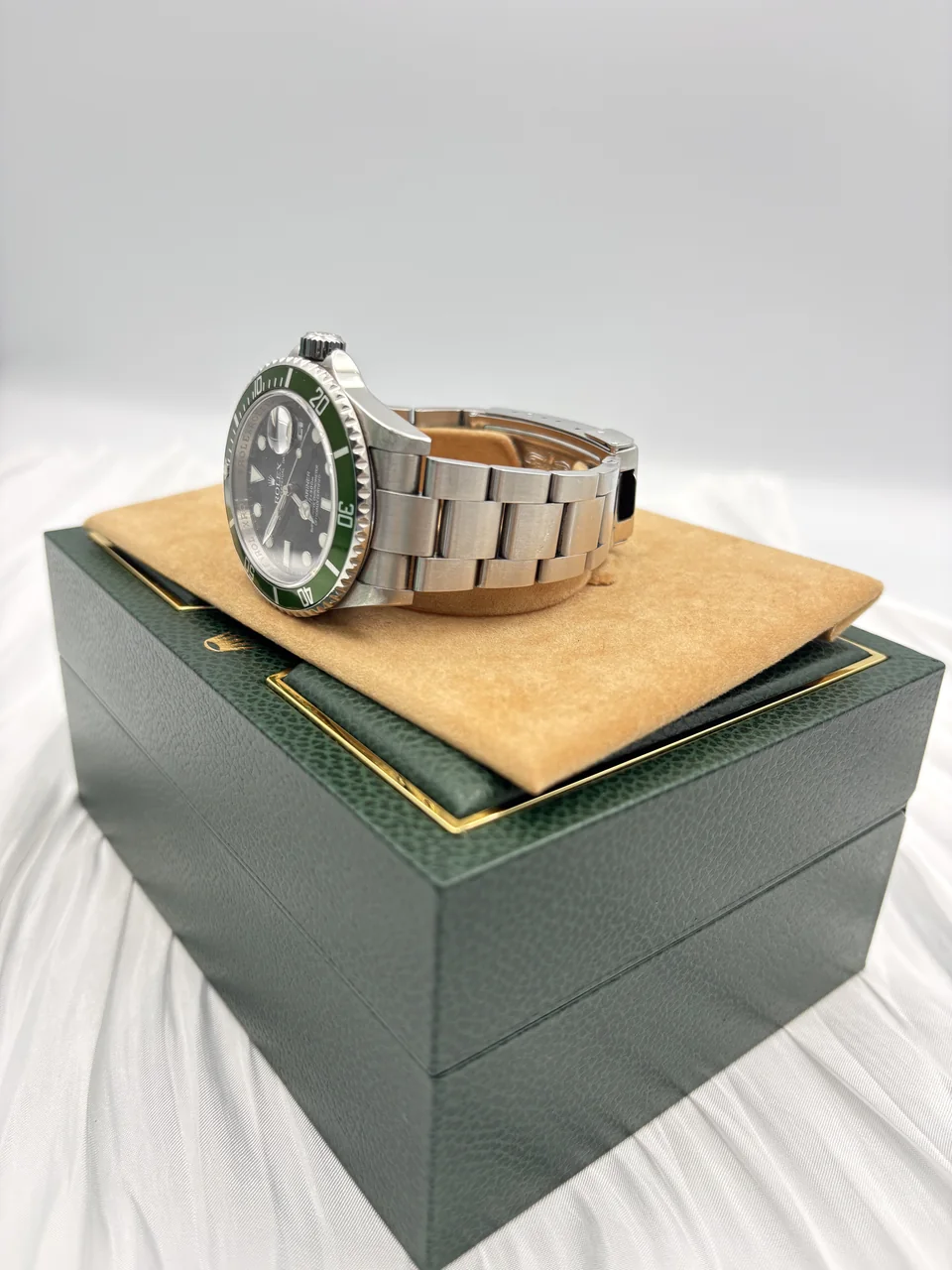 ROLEX SUBMARINER DATE 16610T view 5
