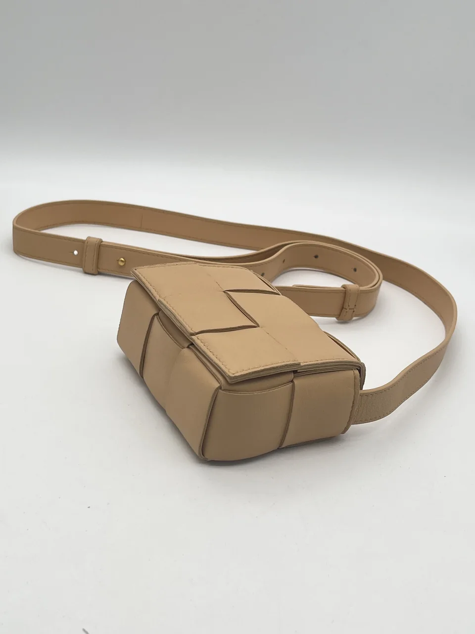 BOTTEGA VENETA CASETTE MINI SHOULDER BAG view 4