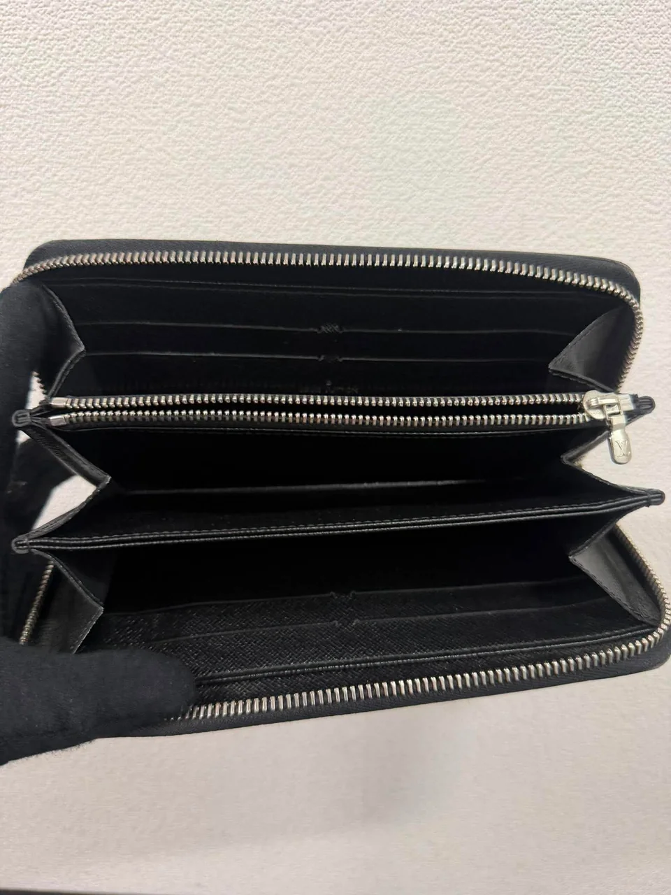 TG-67 193-7 LV EPI ZIPPY WALLET (NOIR) photo 3