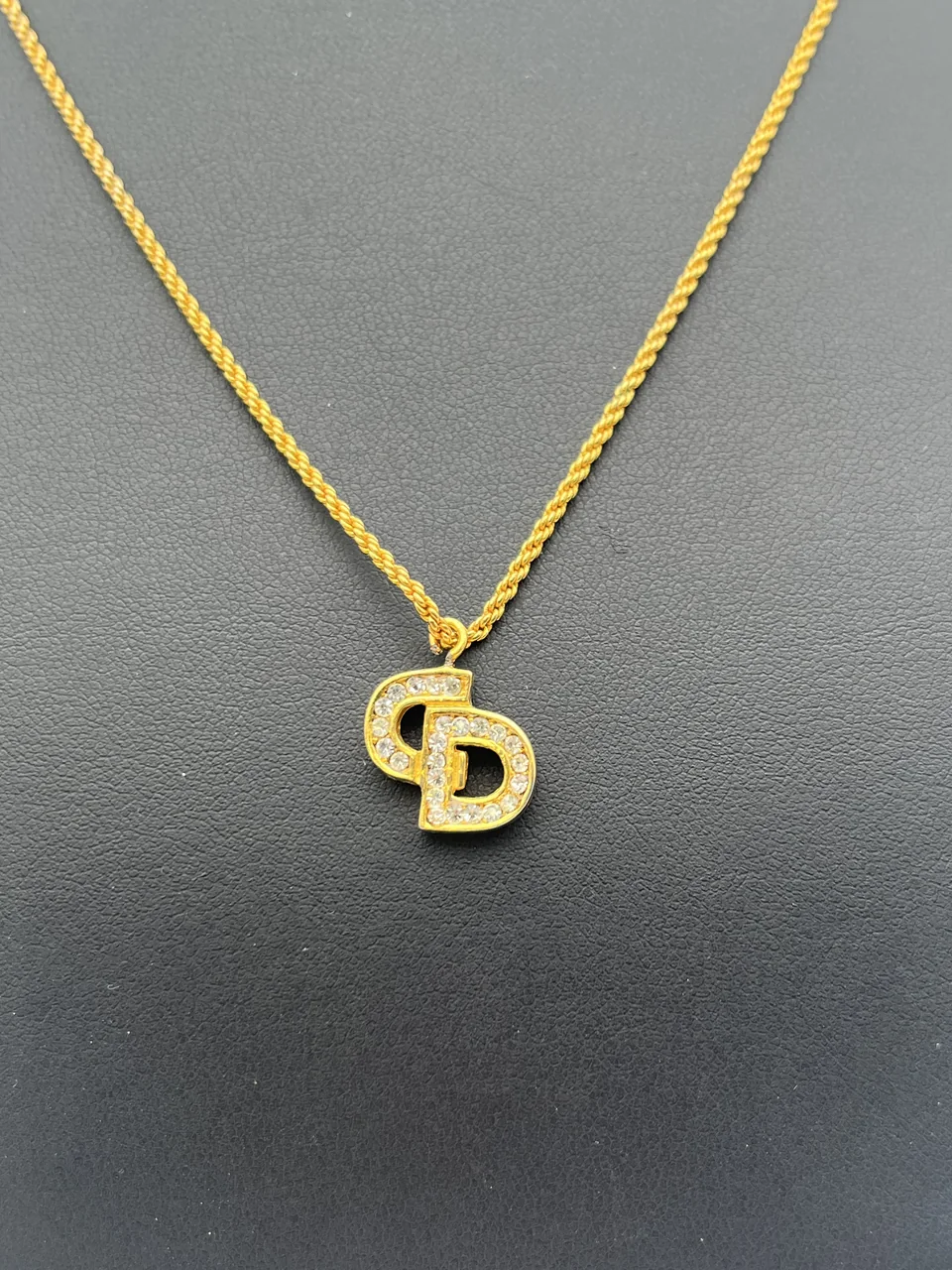 DIOR NECKLACE hover