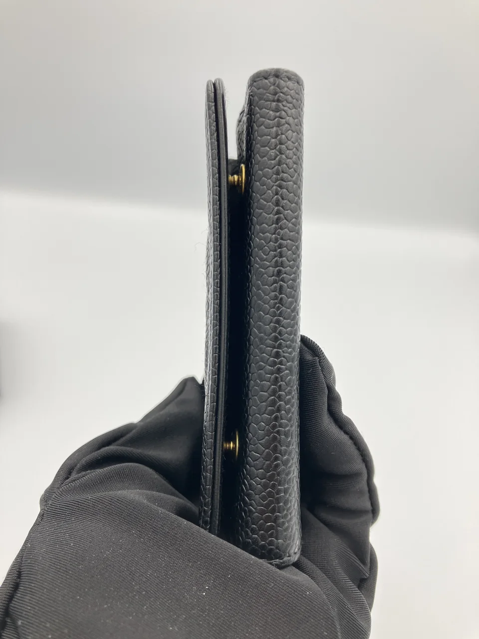 CHANEL CAVIAR KEY CASE view 6