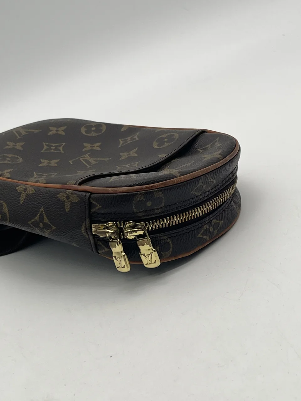 LV MONOGRAM POCHETTE GANGE view 11