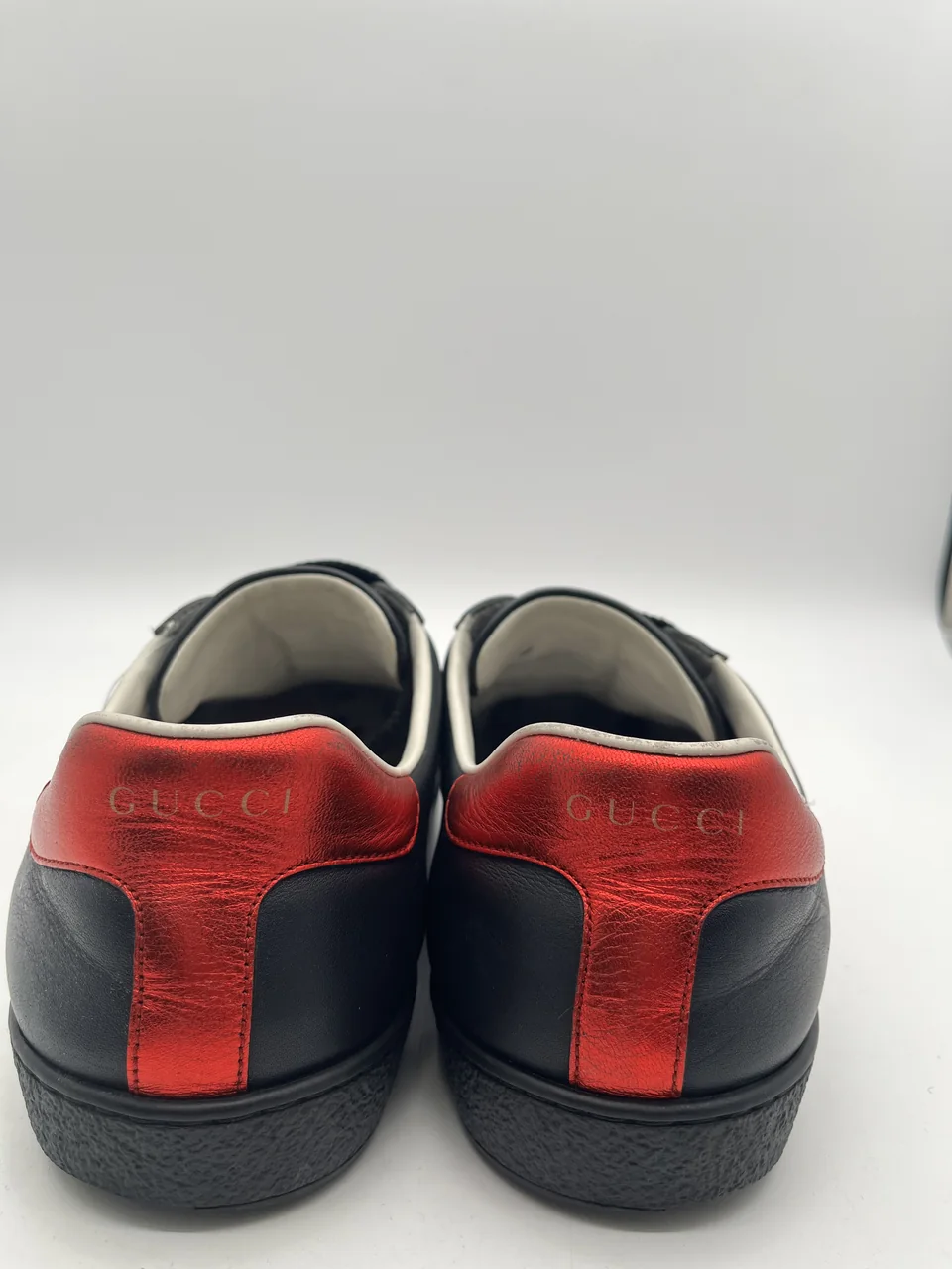GUCCI SNEAKERS (#9 1/2) hover