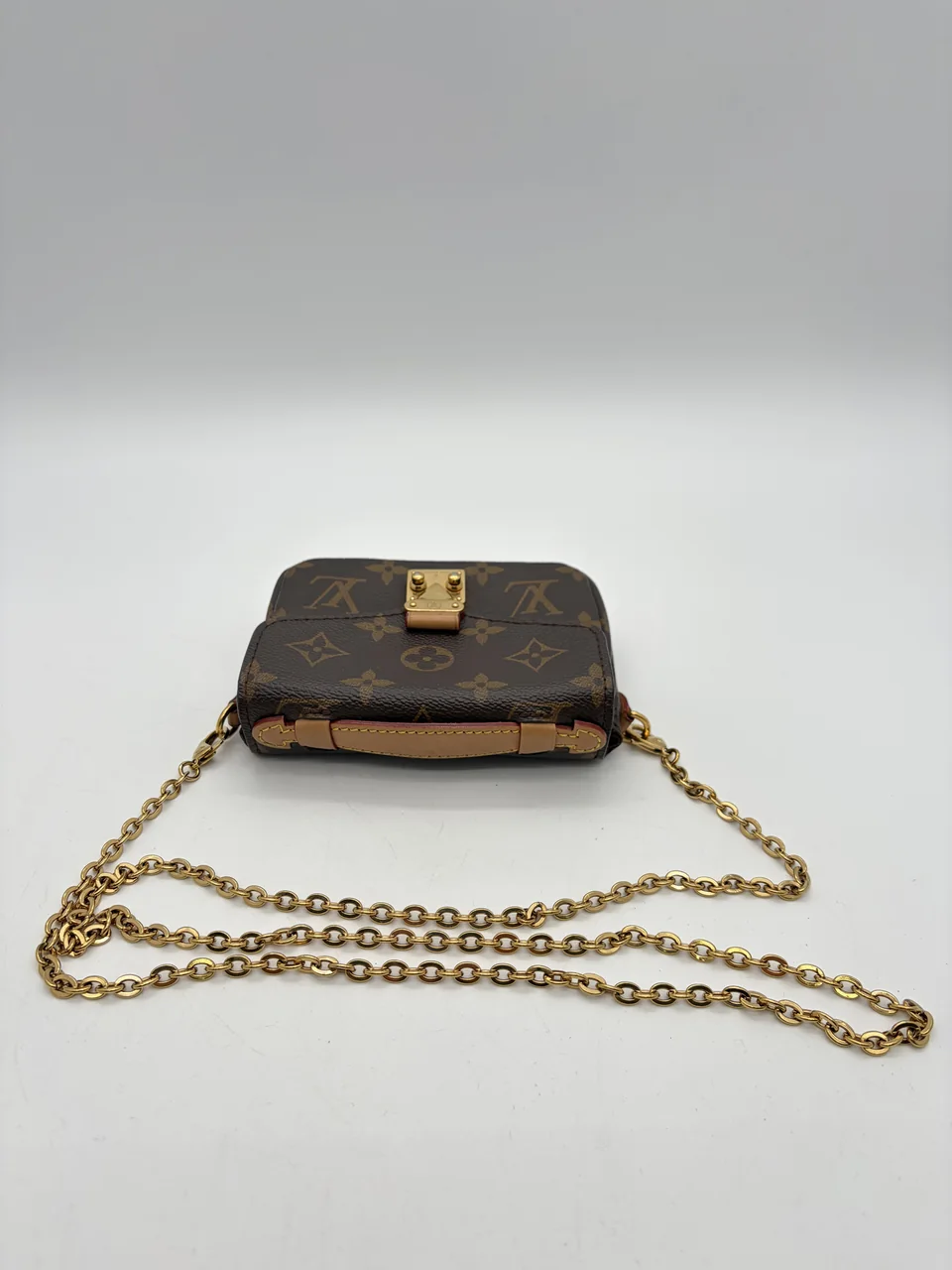 LV MONOGRAM MICRO METIS view 3