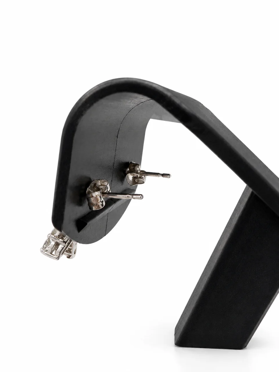 PT900 CROSS EARRINGS FD0.30CT*2 2.7G view 3