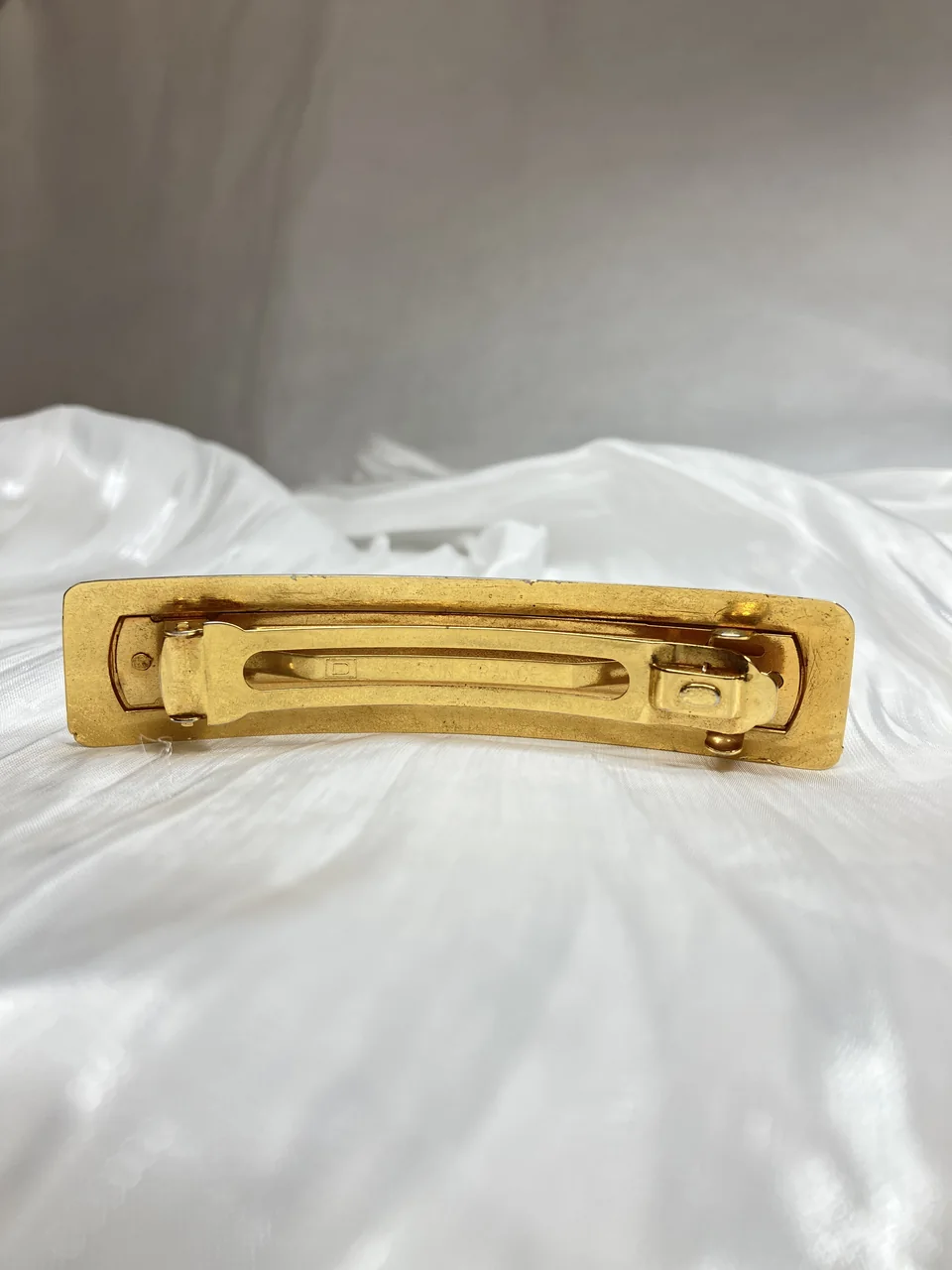 CHANEL HAIR ACCESSORY hover
