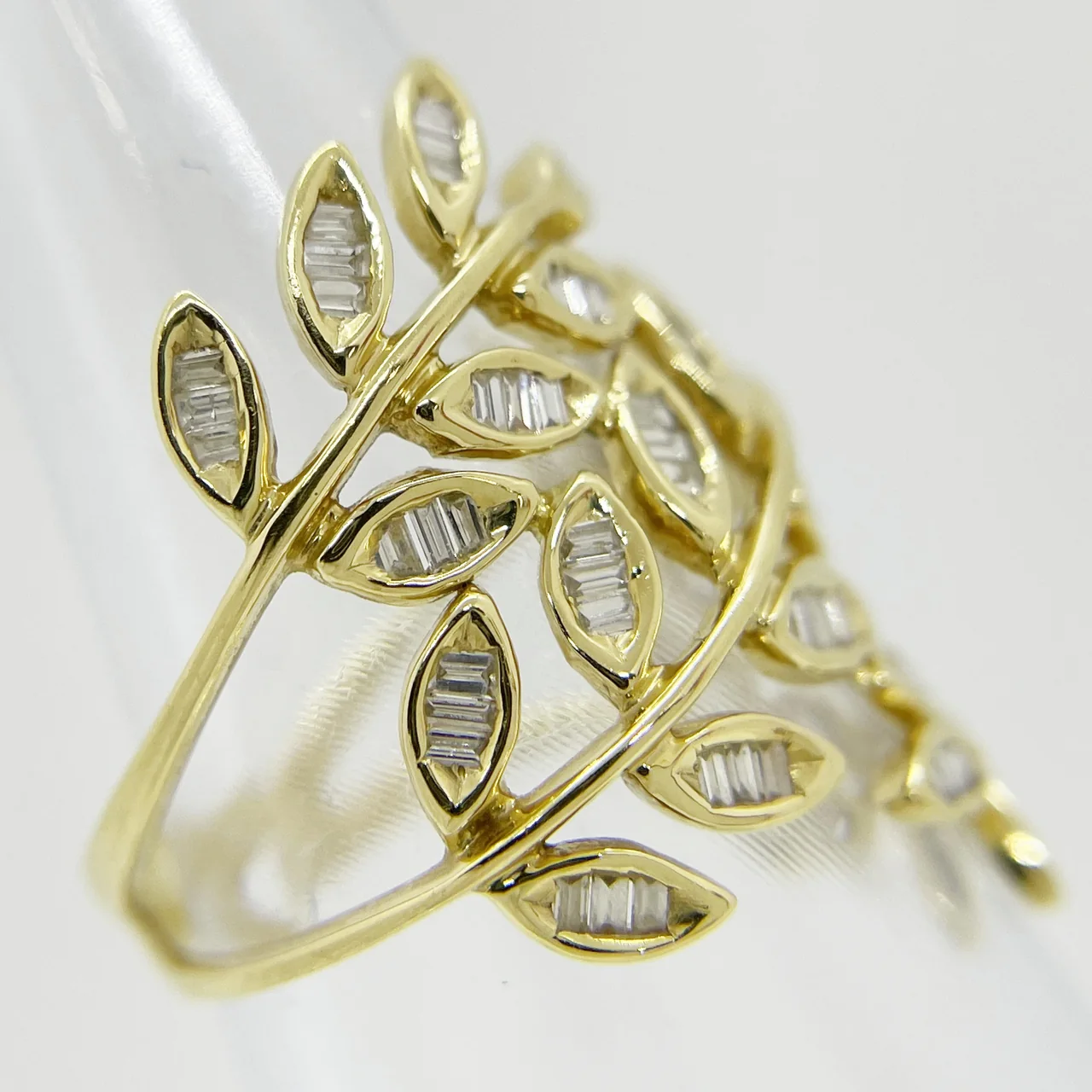 K18 LEAF RING FD0.50CT 3.7G hover
