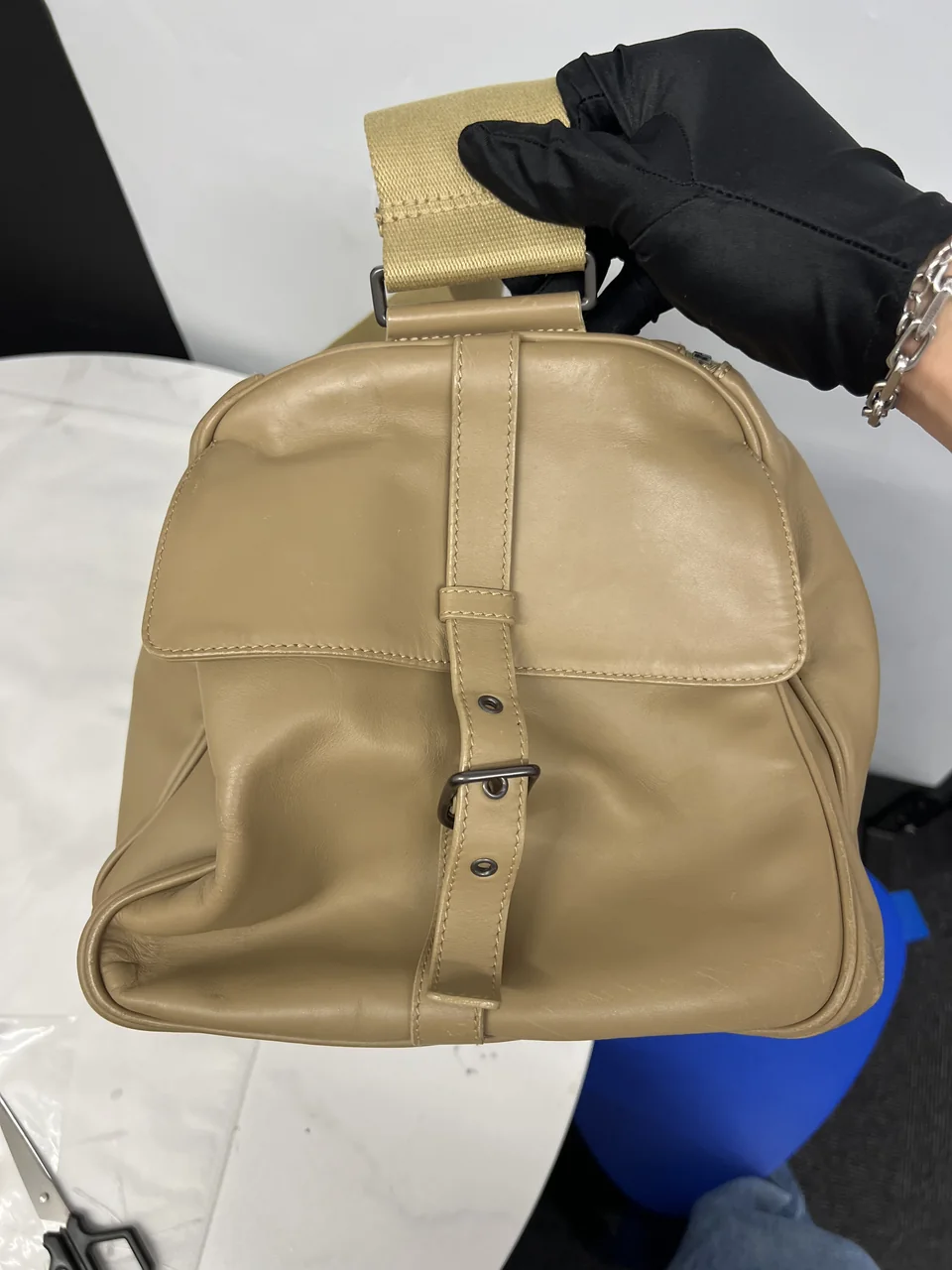BOTTEGA VENETA SIDE POCKET ZIP POST SHOULDER BAG view 3