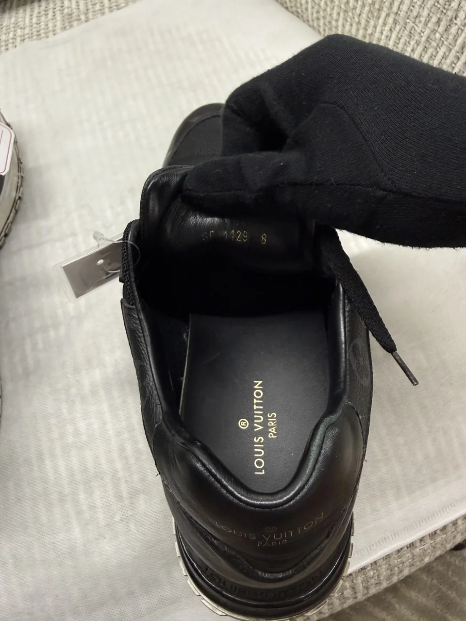 LV SNEAKERS view 8