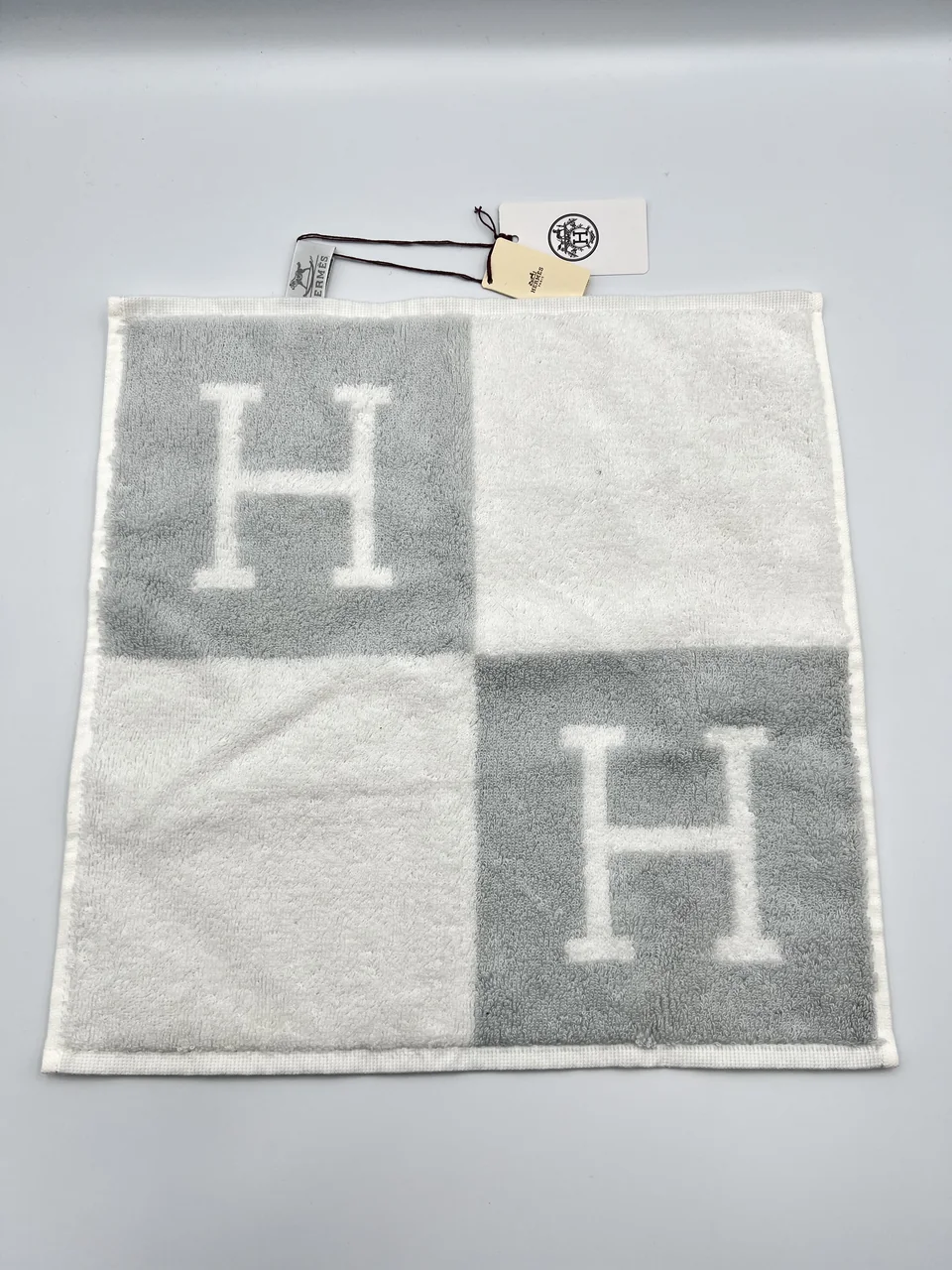 HERMES AVALON WASH CLOTH view 3