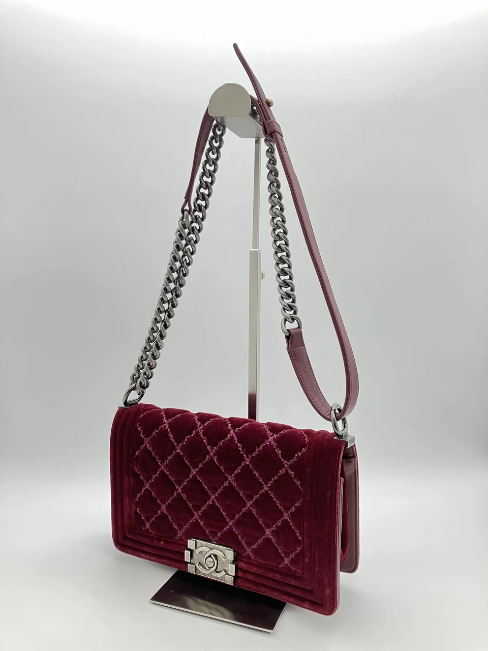 CHANEL MATELASSE WILD STITCH LE BOY (19 SERIAL CODE) view 4