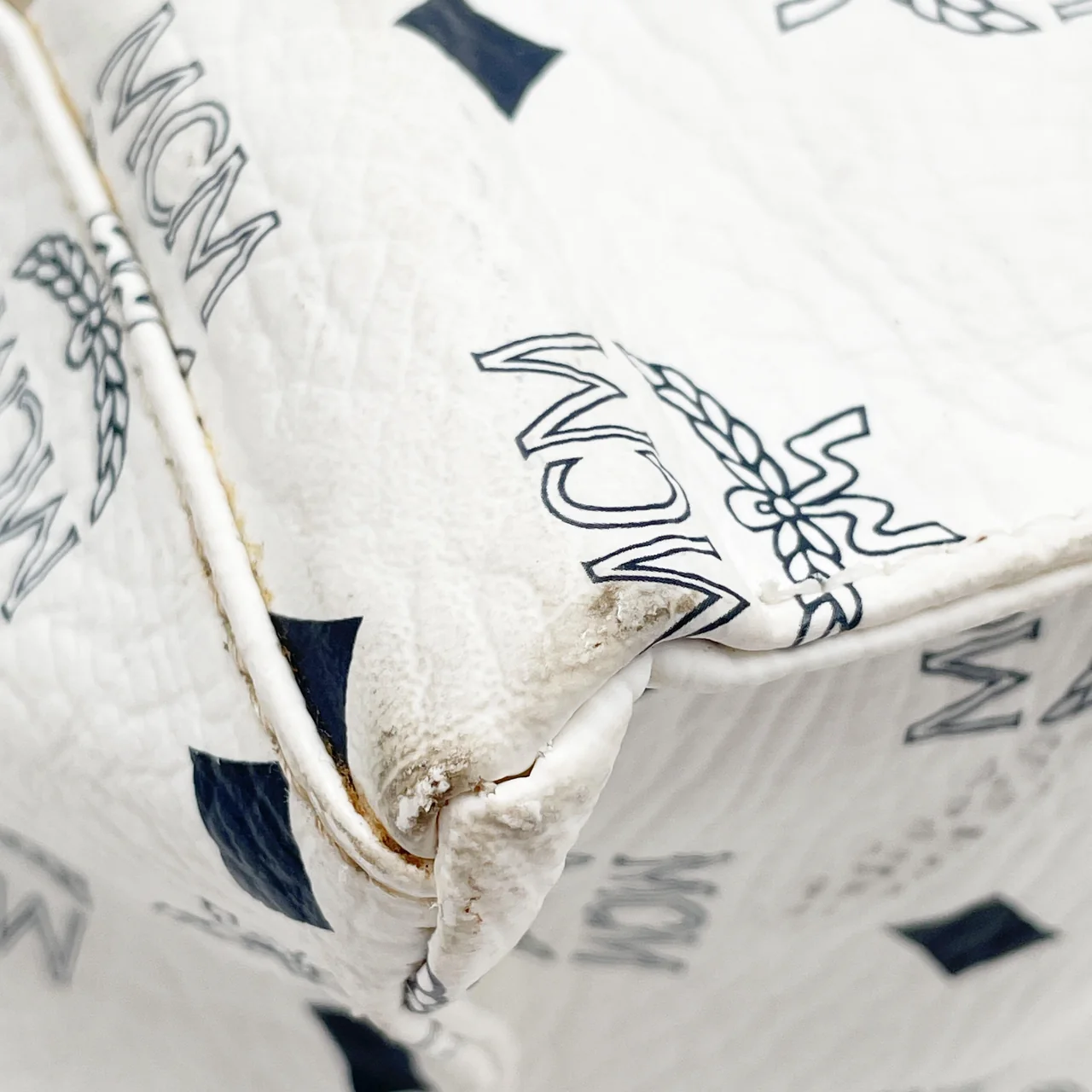 MCM HANDBAG (WHITE) view 5