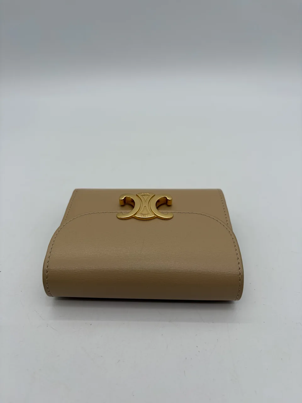 CELINE TRIOMPHE WALLET (BEIGE) view 4