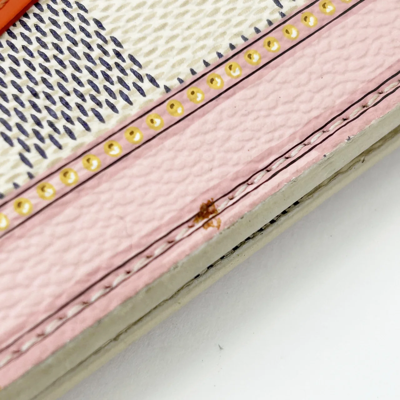 LV AZURE POCHETTE WEEKEND photo 23