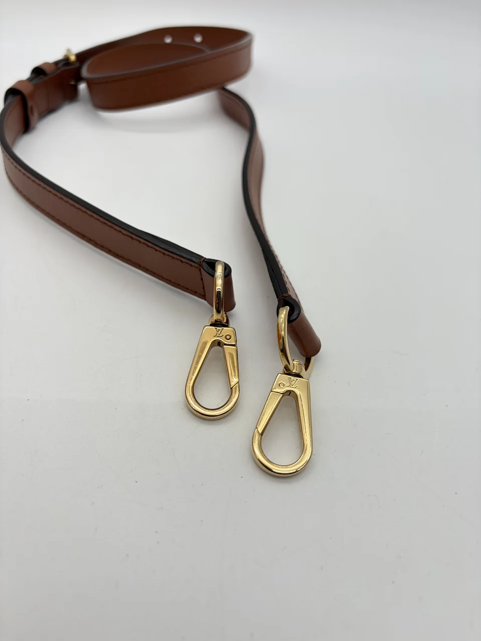 LV MONOGRAM REVERSE DAUPHINE CAPITAL view 14