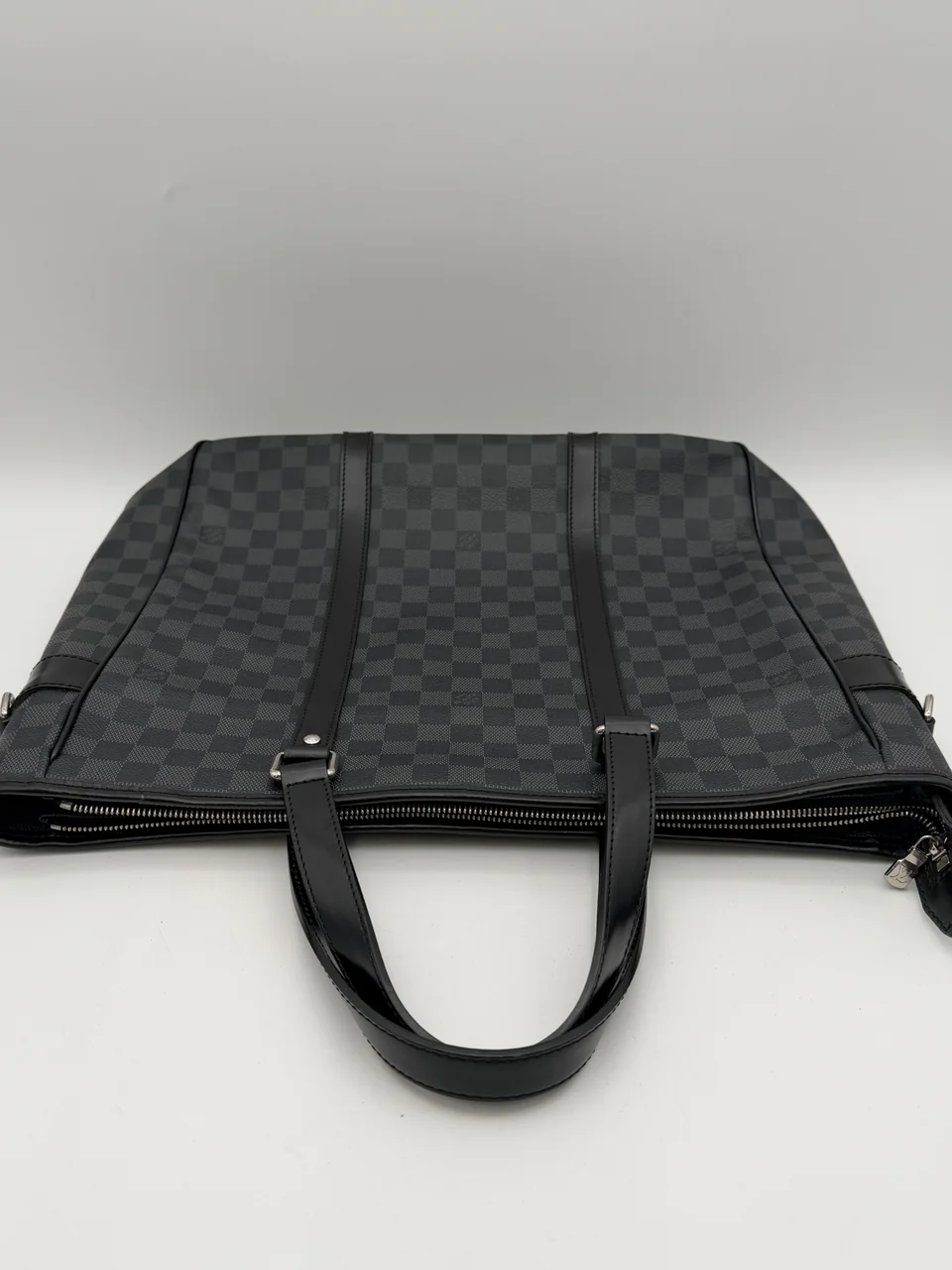 LV TADAO view 3