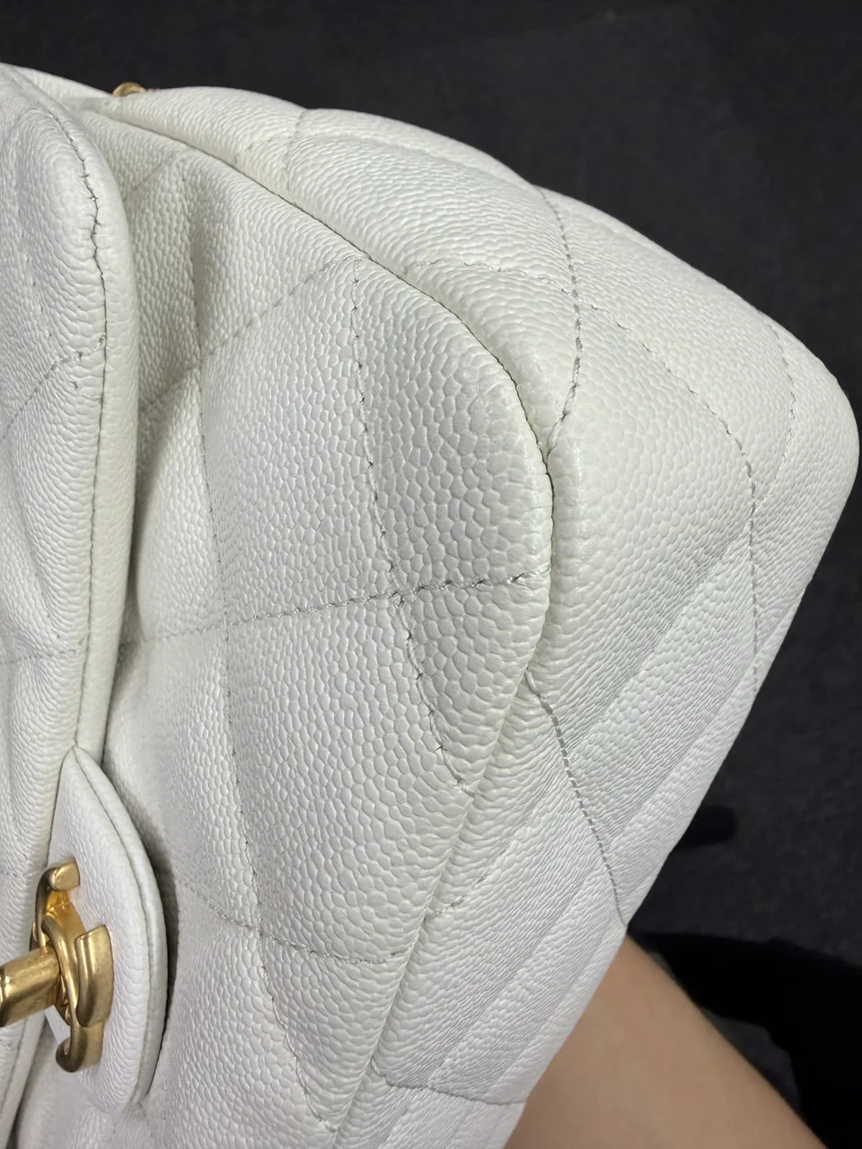 CHANEL CAVIAR MATELASSE CHAIN SHOULDER BAG (WHITE) view 13