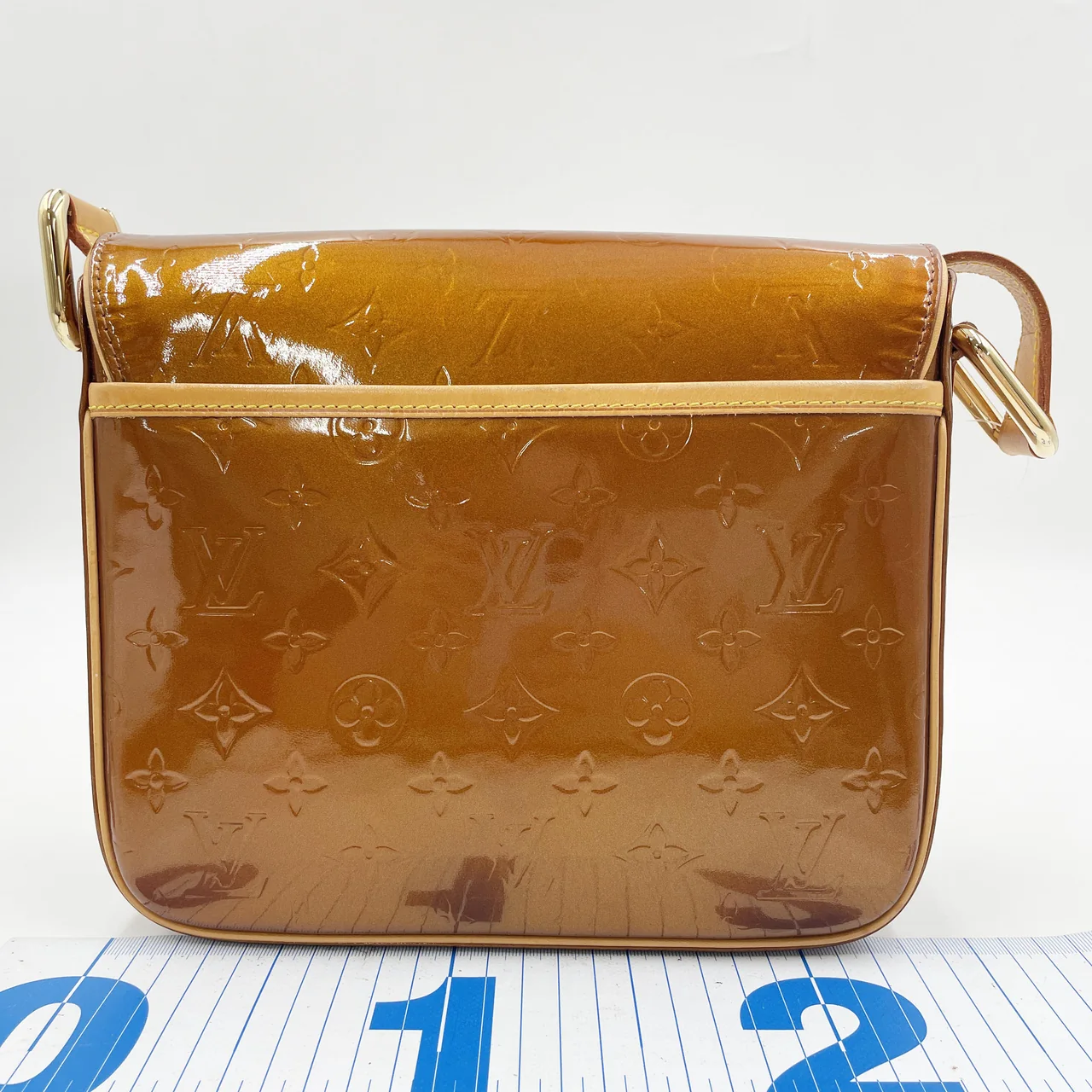 LV VERNIS CHRISTIE GM view 11