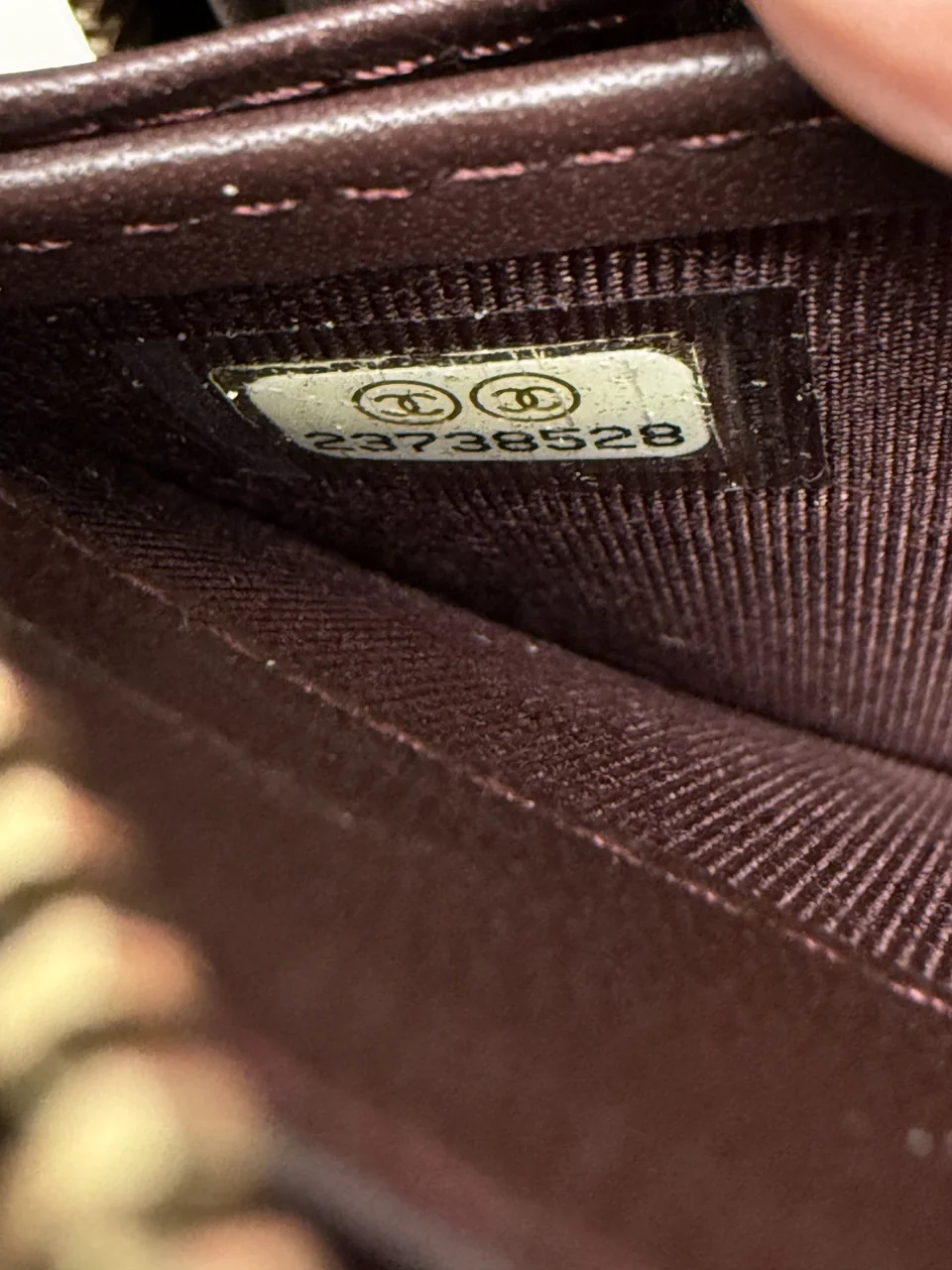 CHANEL LAMB SKIN V-STITCH WALLET (23 SERIAL CODE) view 10