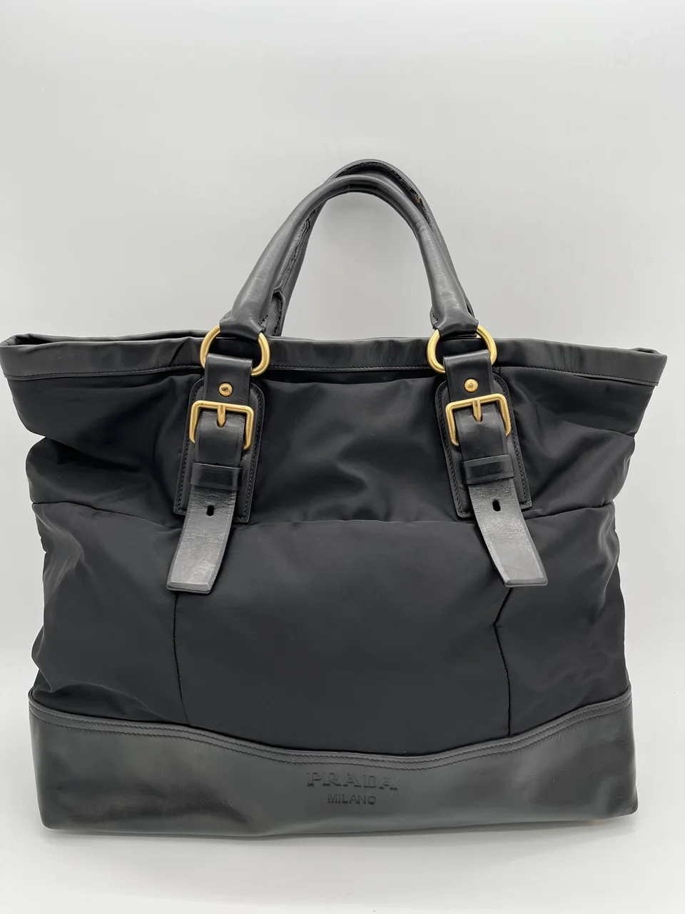 PRADA NYLON HANDBAG (BLACK)