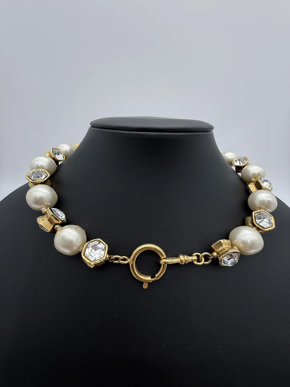 CHANEL NECKLACE view 4