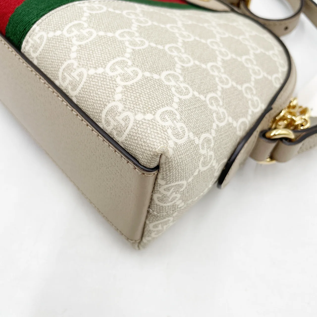 GUCCI GG SUPREME SHOULDER BAG (BEIGE) view 5