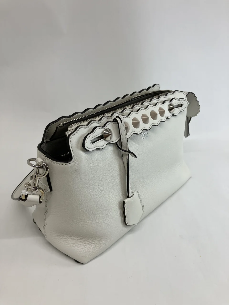 FENDI BY THE WAY MEDIUM (WHITE) hover