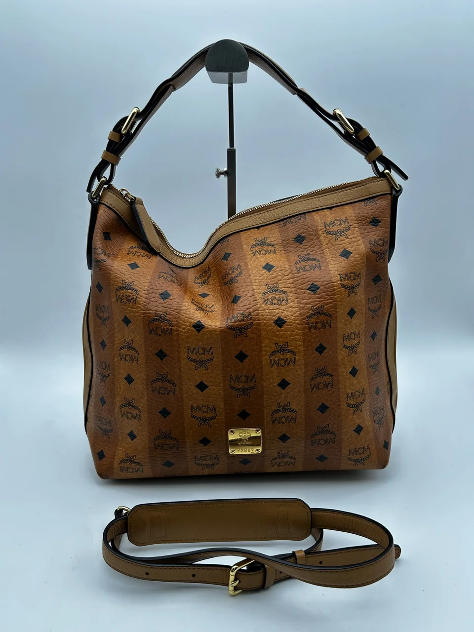 MCM TWO-WAY SHOULDER BAG (CAMEL)