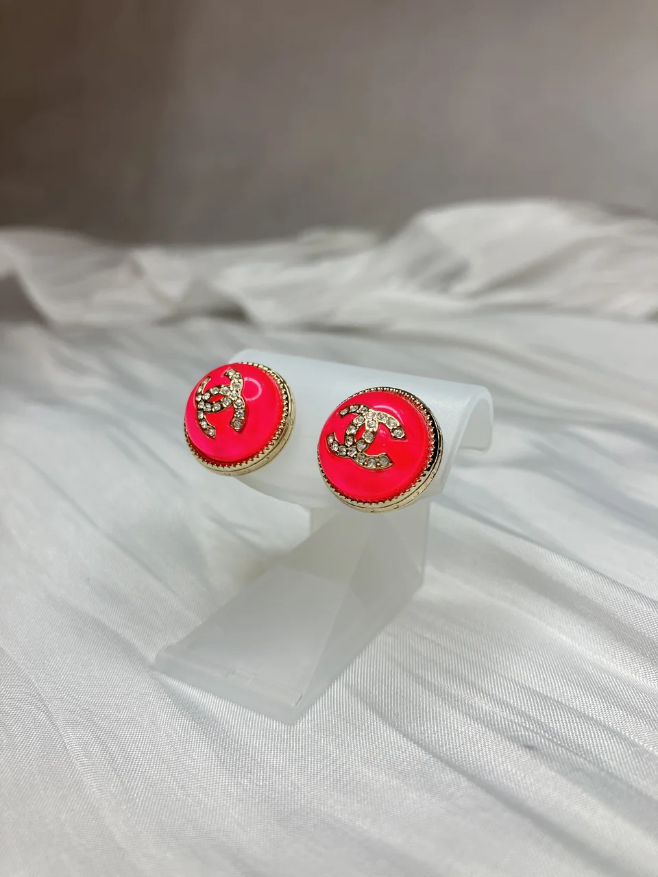 CHANEL EARRINGS (PINK) view 3